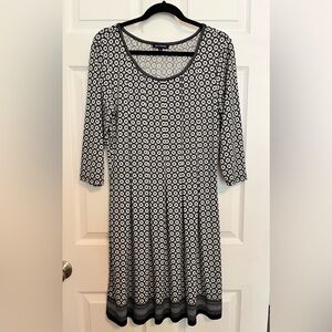 MAX Edition Stretch Knee Length Dress Size L